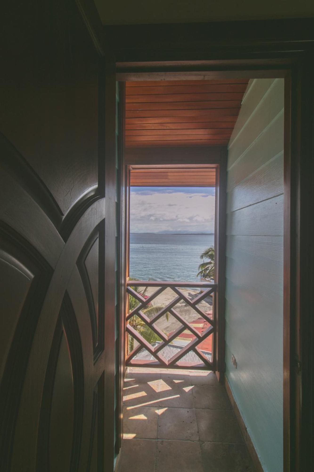 Hotel Palma Royale Bocas del Toro Exterior foto